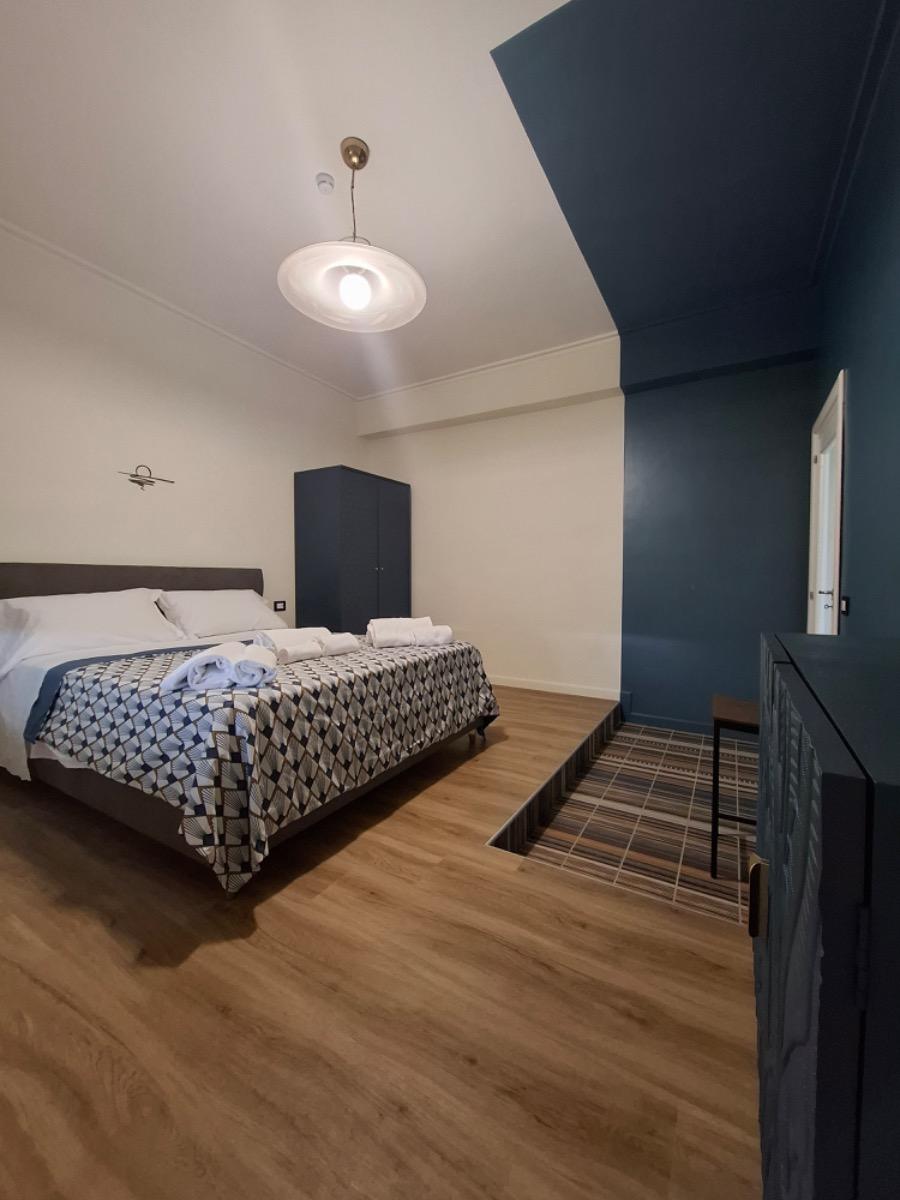 camera da letto Sassofono Blu