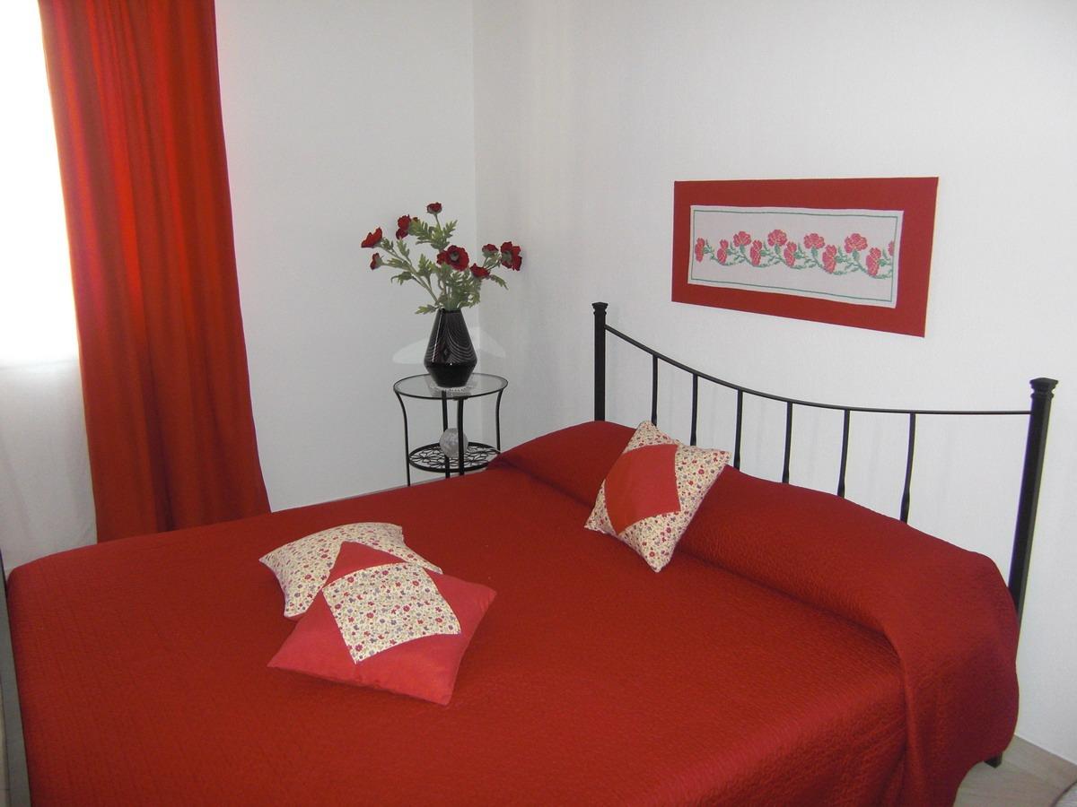 Camera tripla papavero