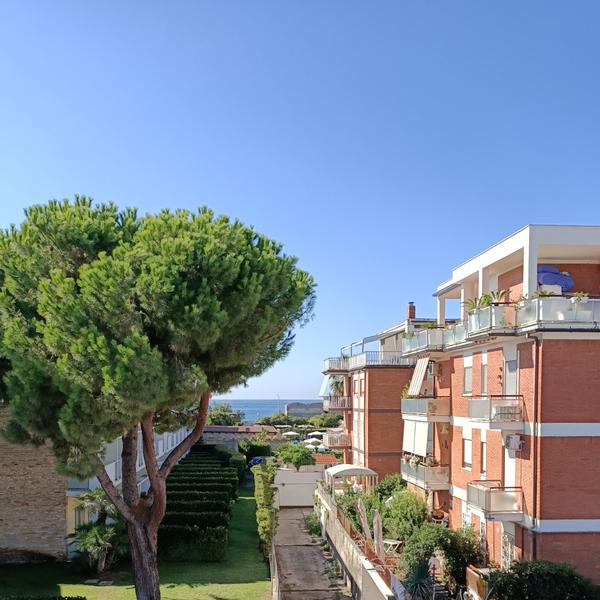 Appartamento Vista Mare A 200 Metri Dalla Spiaggia