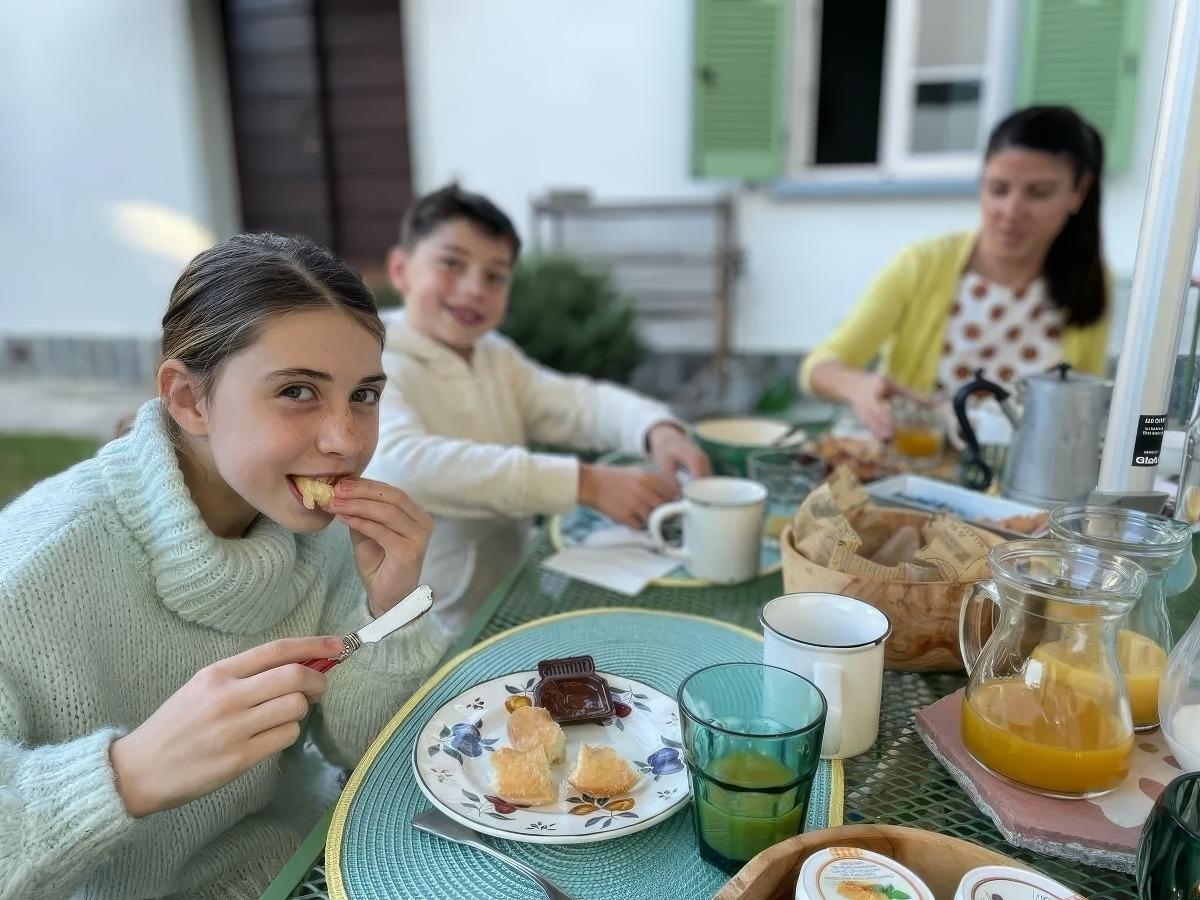 Colazione in giardino