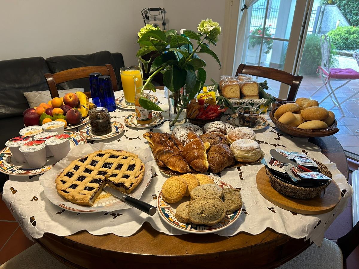 La colazione di B&B DOMUS JULIA