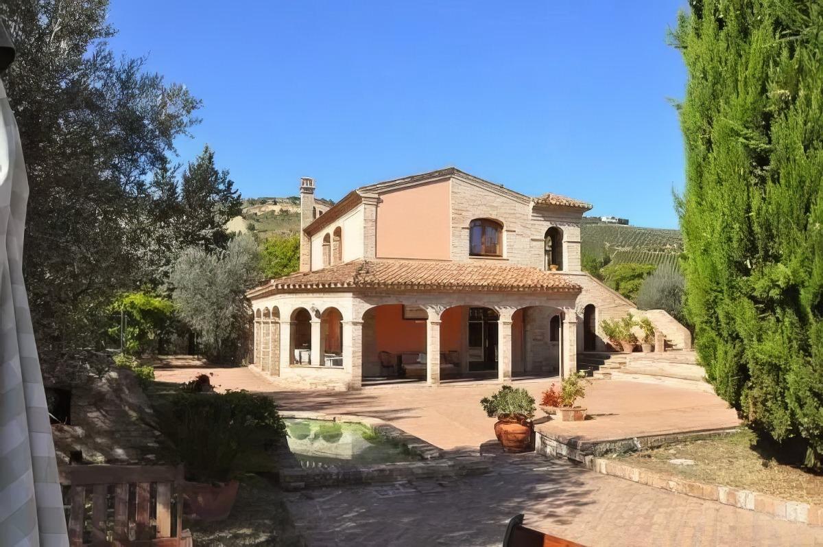 Il ristorante di AGRITURISMO LA CAMPANA