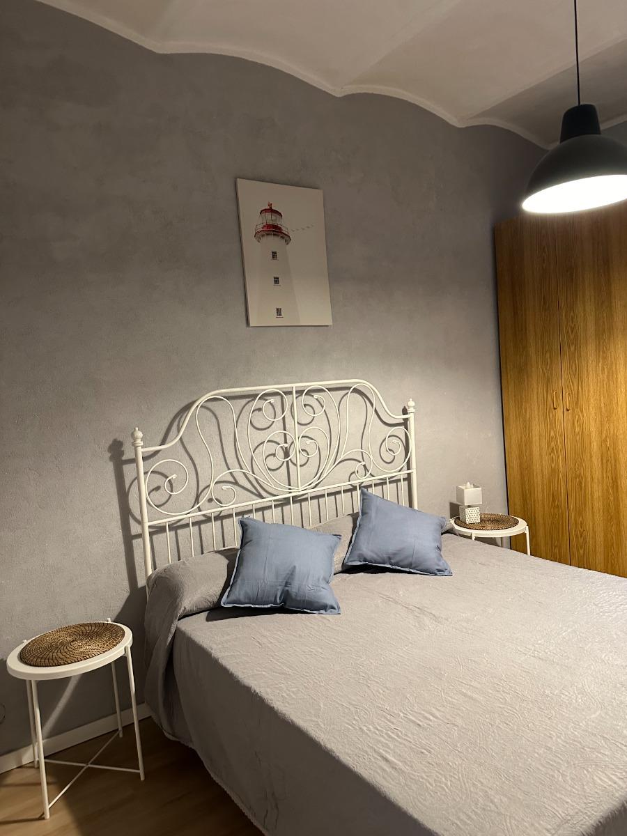 La camera con letto matrimoniale