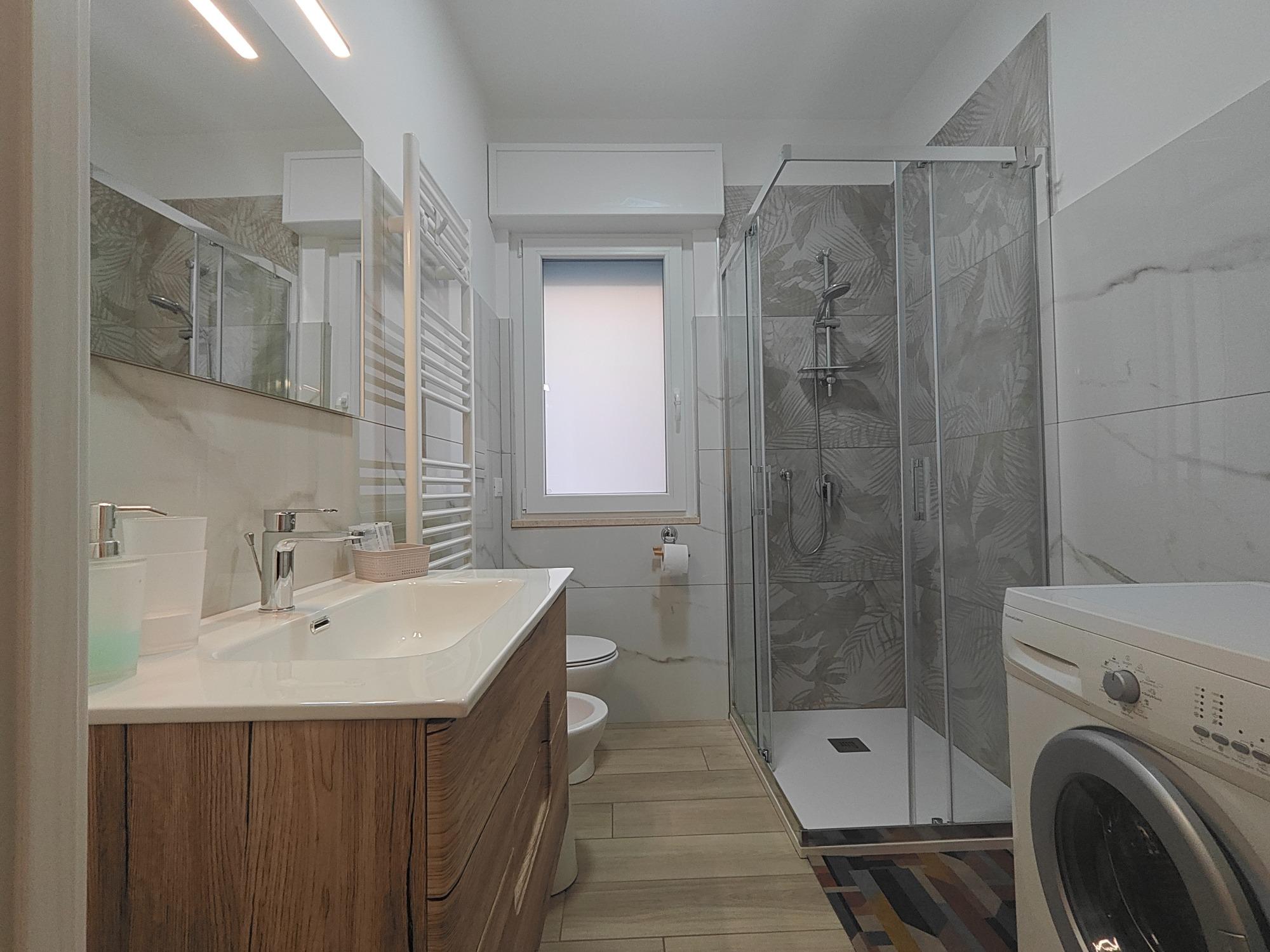 Famik6 Bagno #1