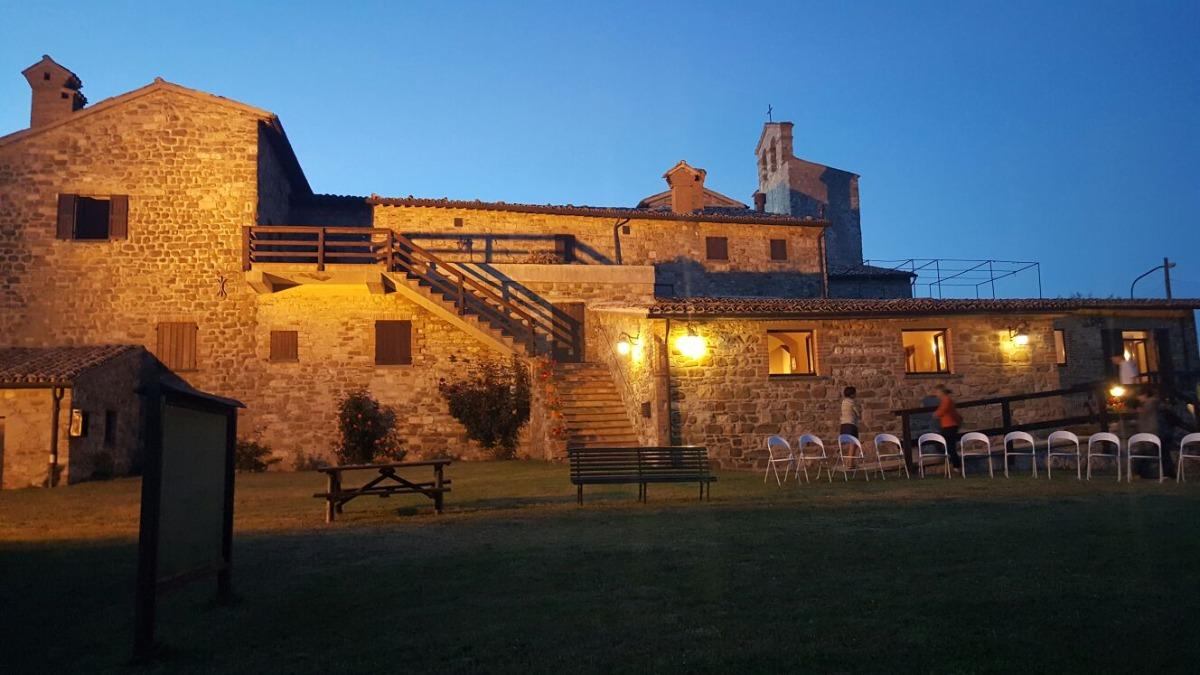 Abbazia veduta notturna