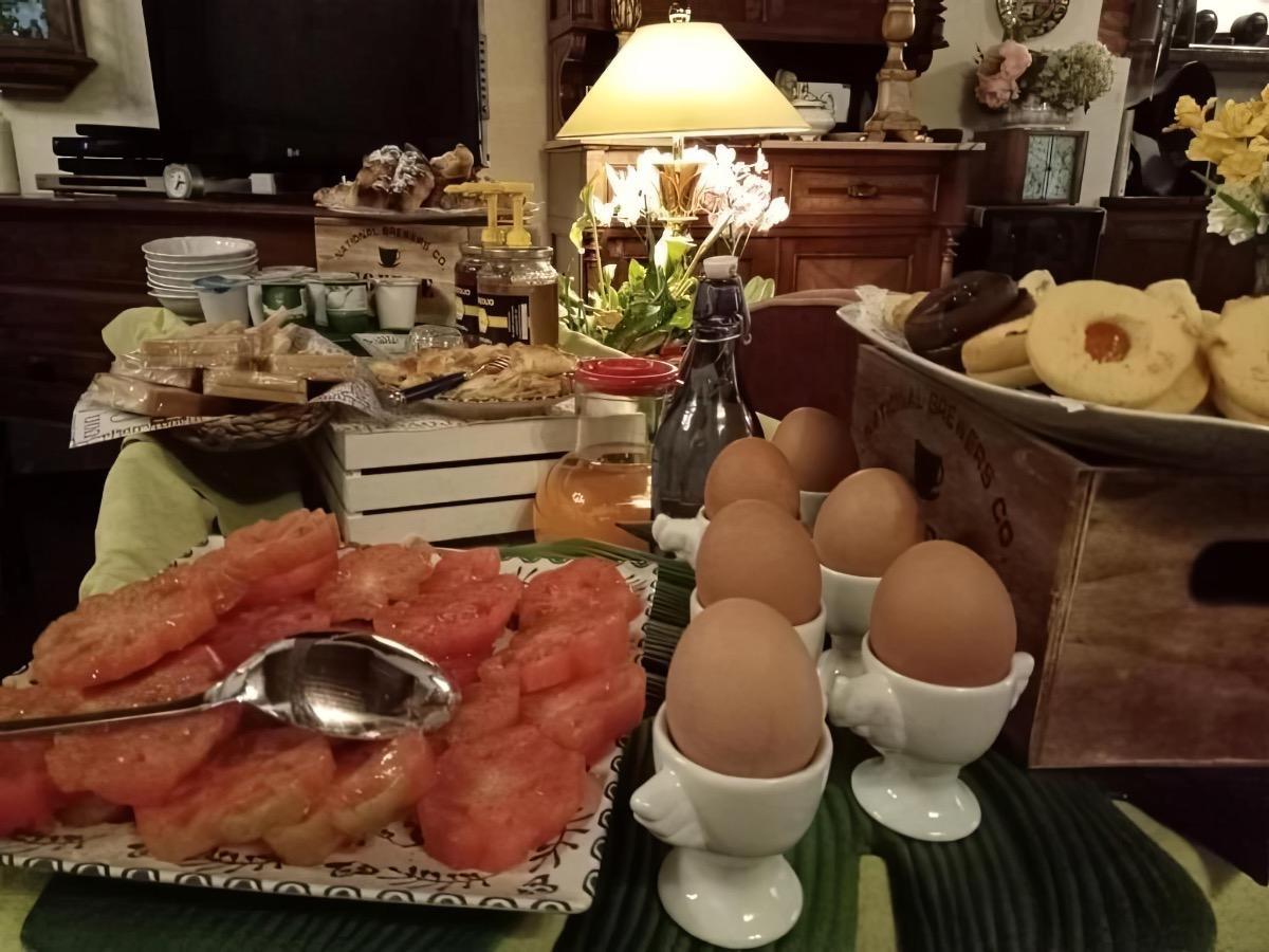 La colazione di B&B PODERE DI SOTTO