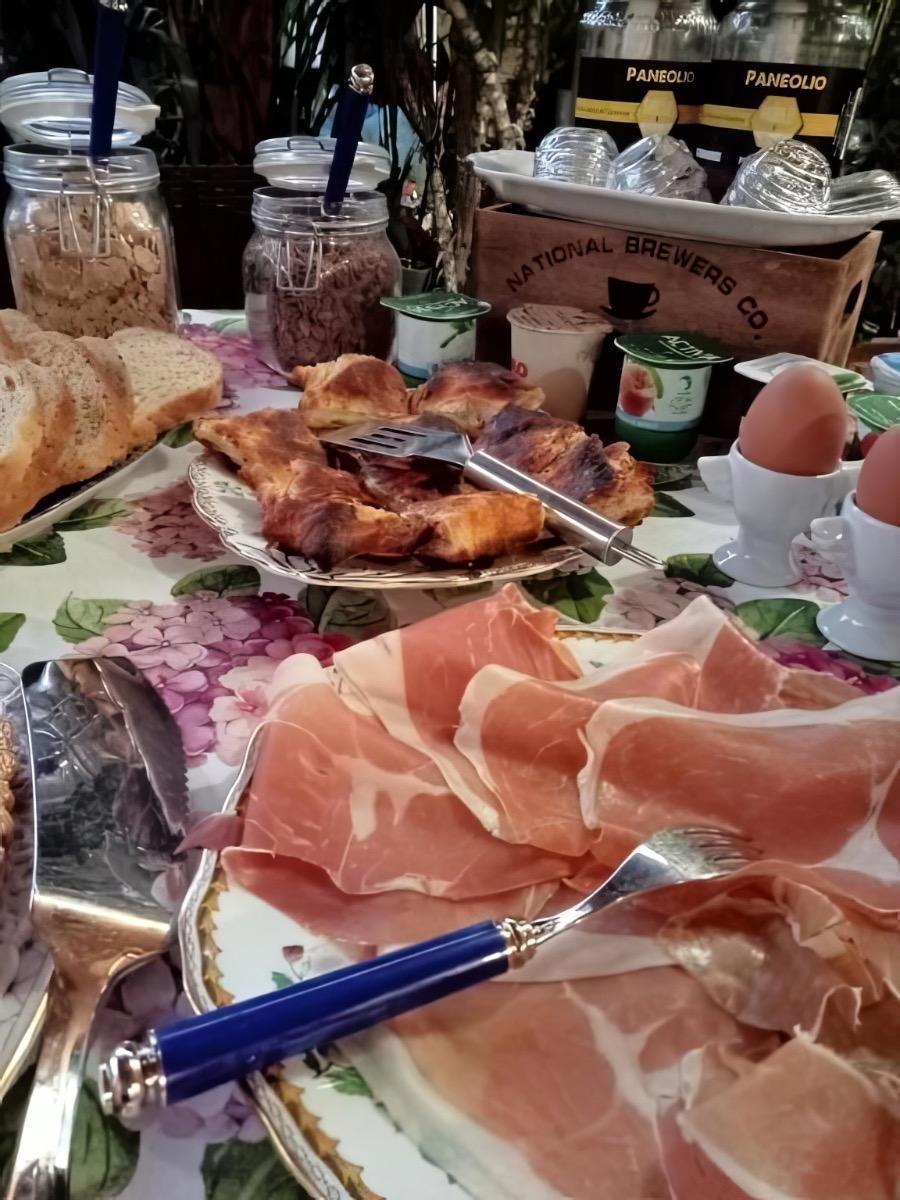 La colazione di B&B PODERE DI SOTTO