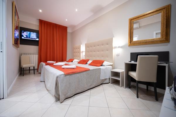 Hotel Demò