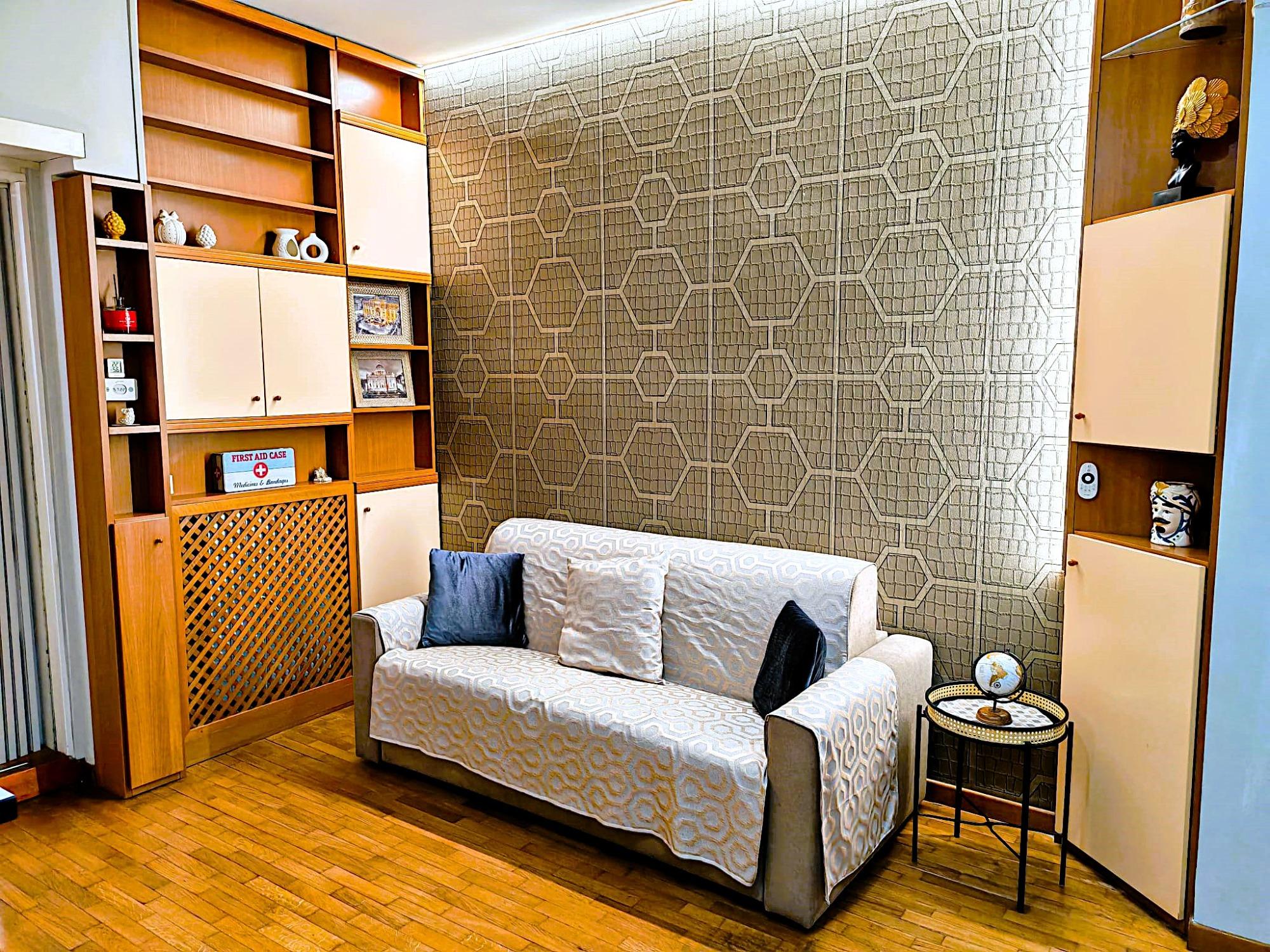 divano letto in salotto