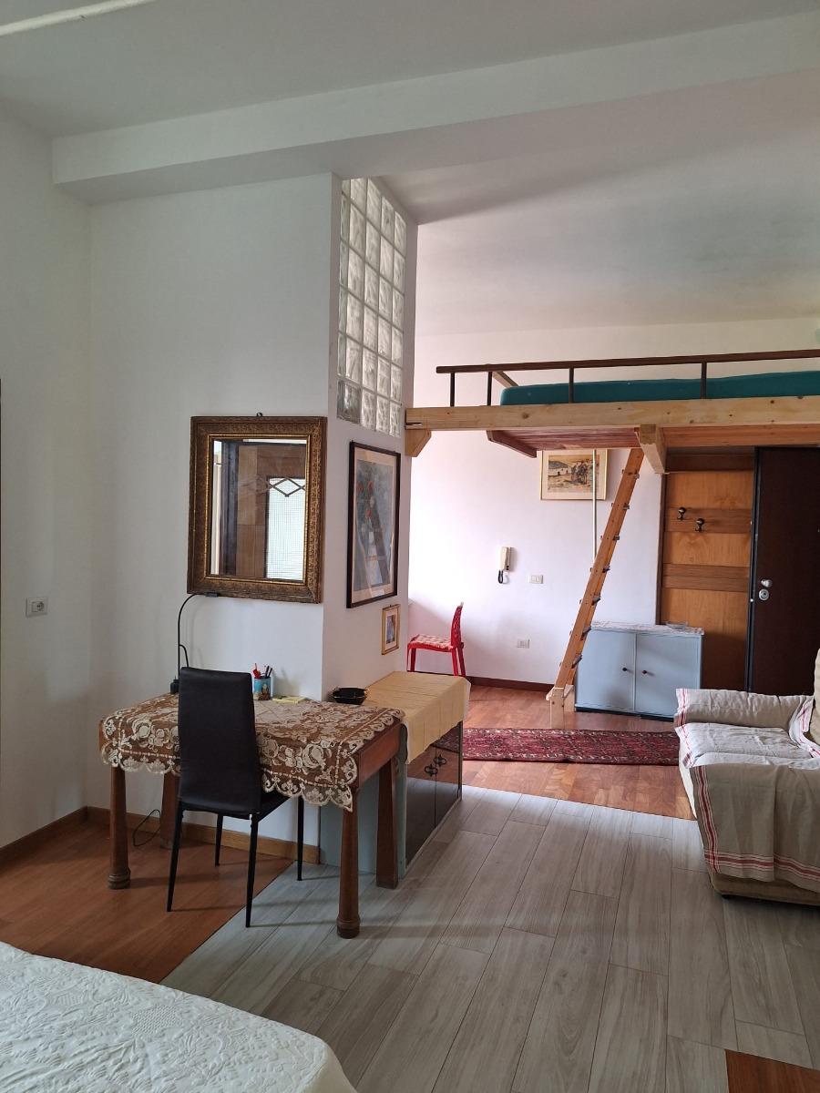 Soppalco con letto piazza e mezzo