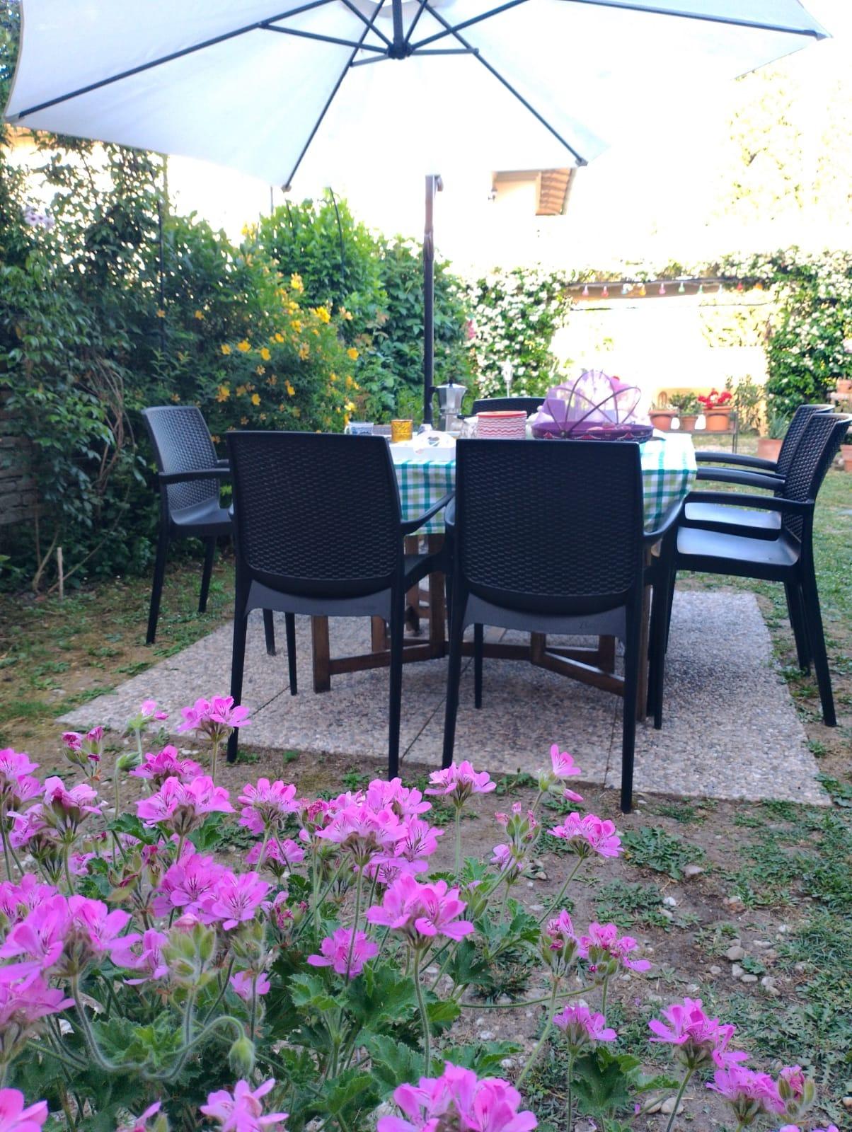 Colazione o pranzo in giardino