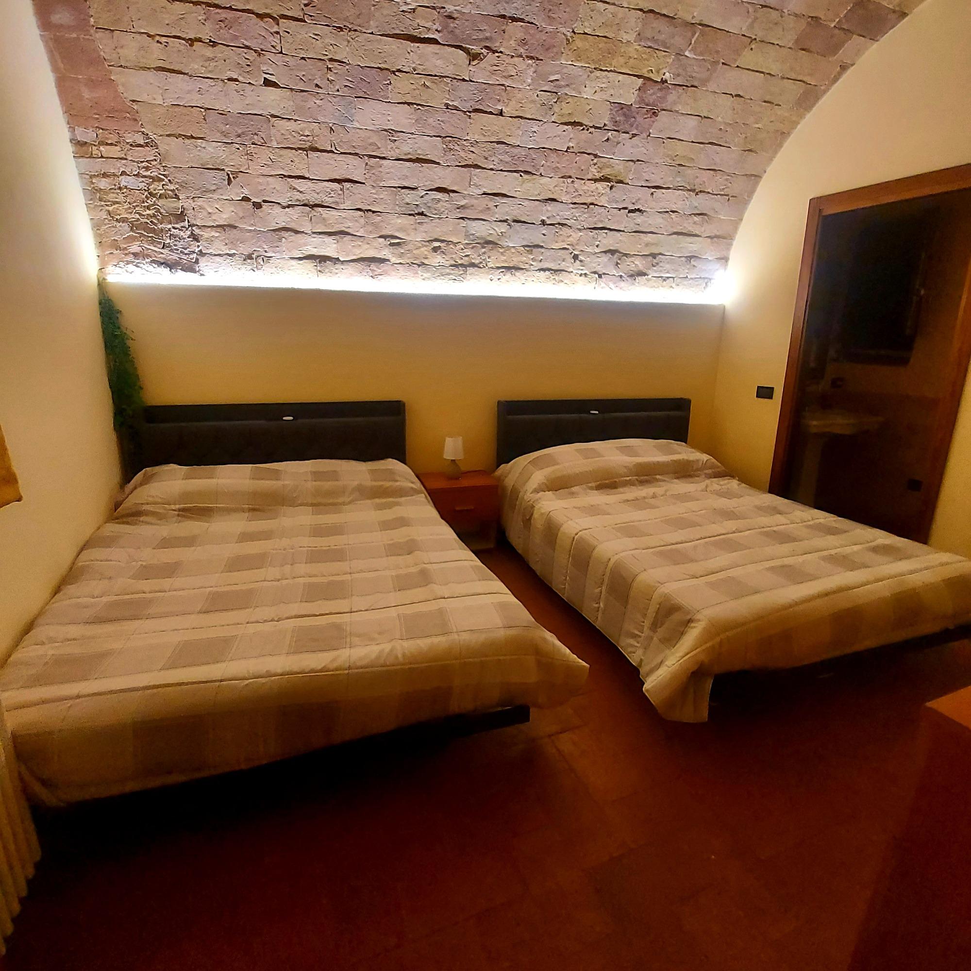 Camera 2 letti matrimoniali