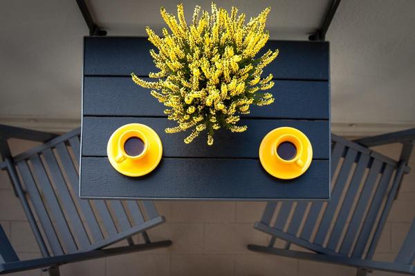 MV Yellow Apartment