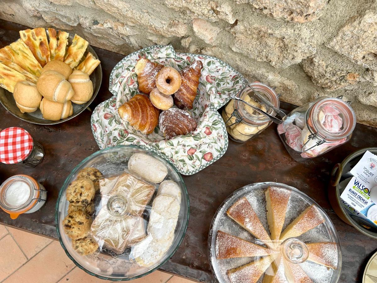 La colazione di CÀ DEL BUIO ECO B&B