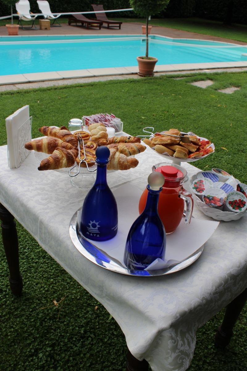 La colazione di LA TRUNERA GUEST HOUSE