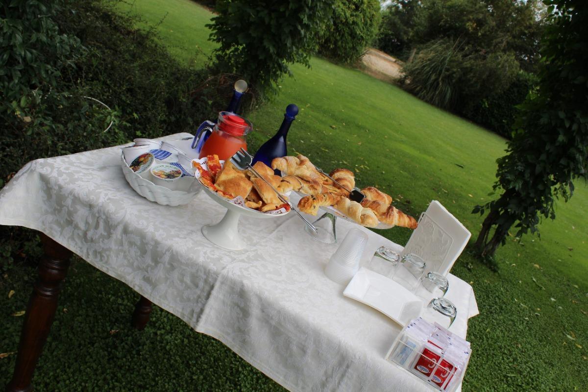 La colazione di LA TRUNERA GUEST HOUSE