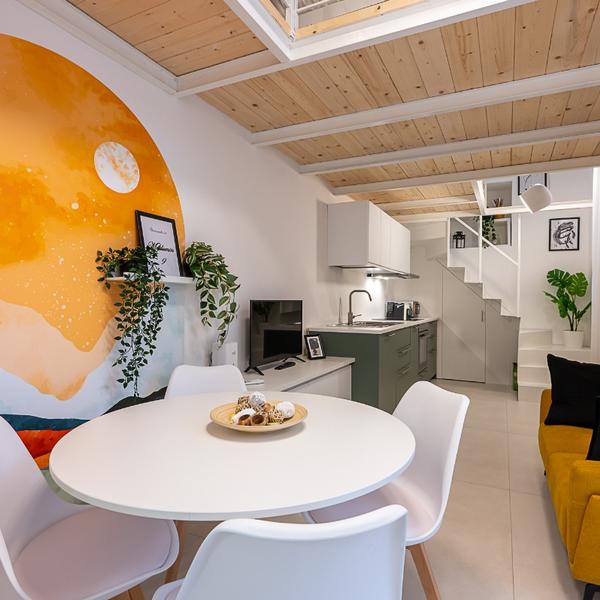 Madamin 9 Contemporary Suite In A Prestigious Building