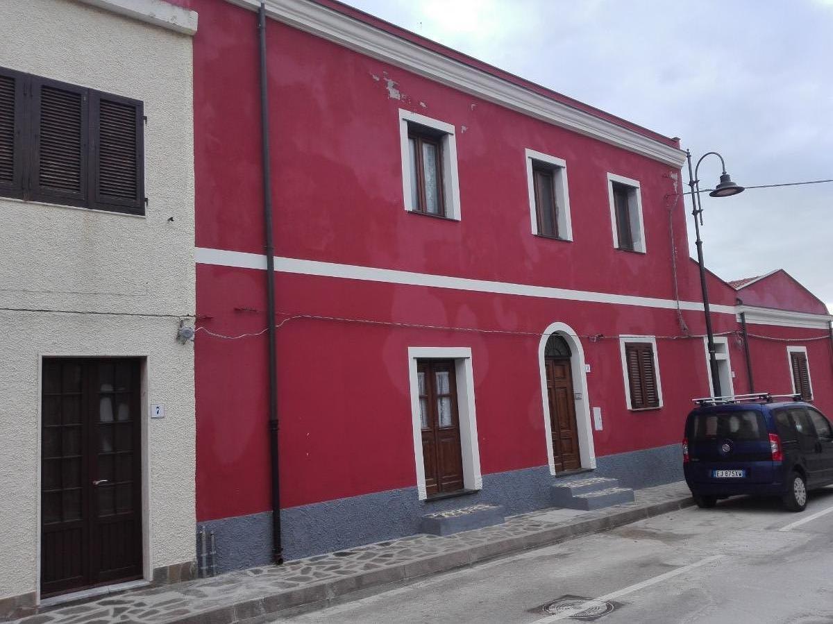 La Casa Rossa ( Facciata struttura )