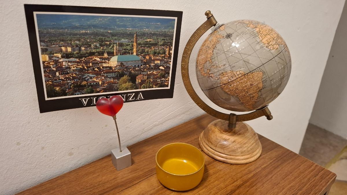 particolare ingresso