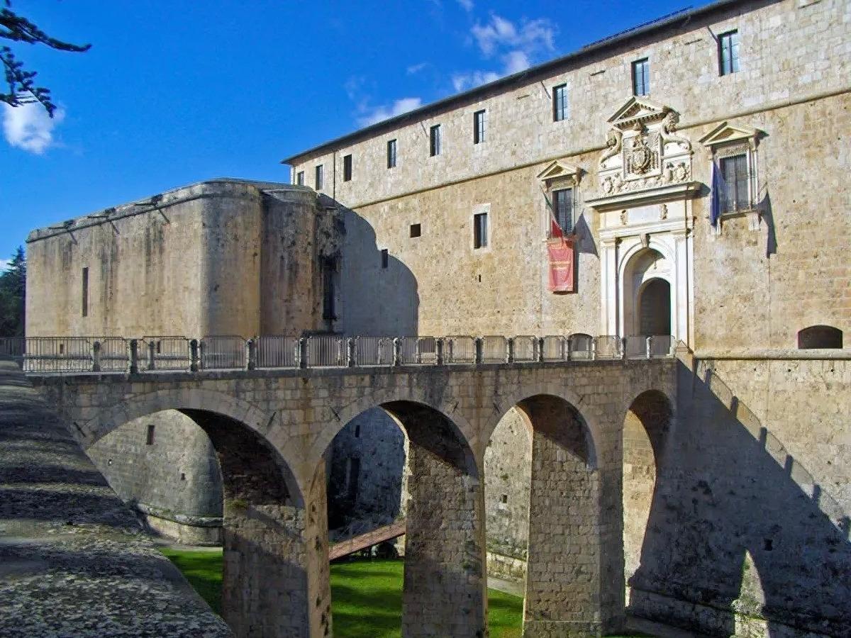 CASTELLO CINQUECENTESCO