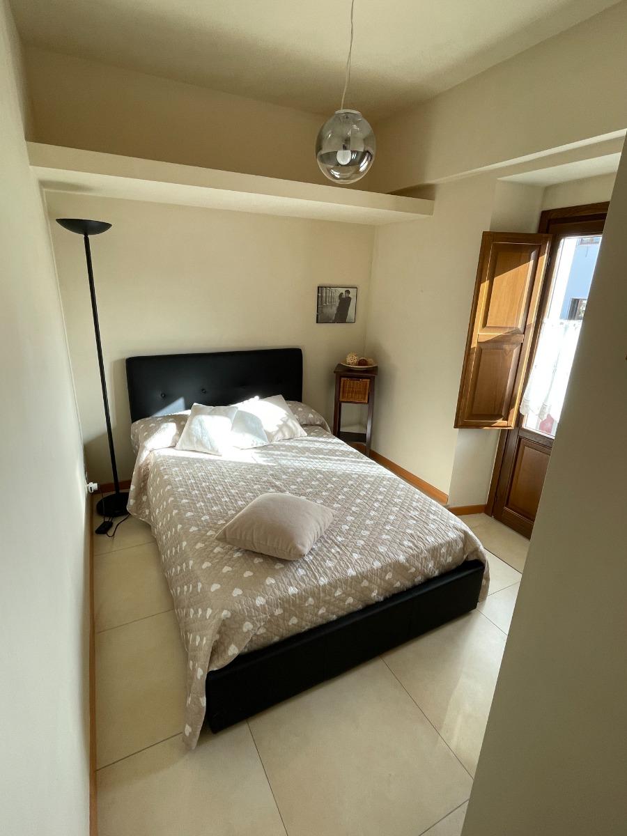 CAMERETTA CON LETTO ALLA FRANCESE