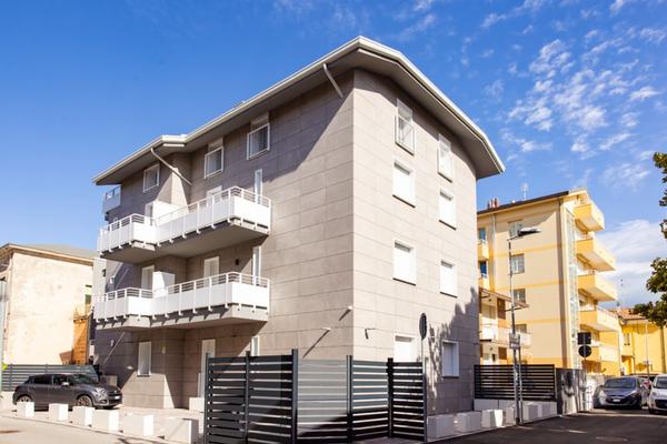 Apho Apartment - Hotel