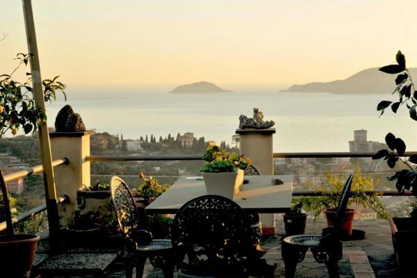 Il Golfo Artisti e Poeti Villa Thea