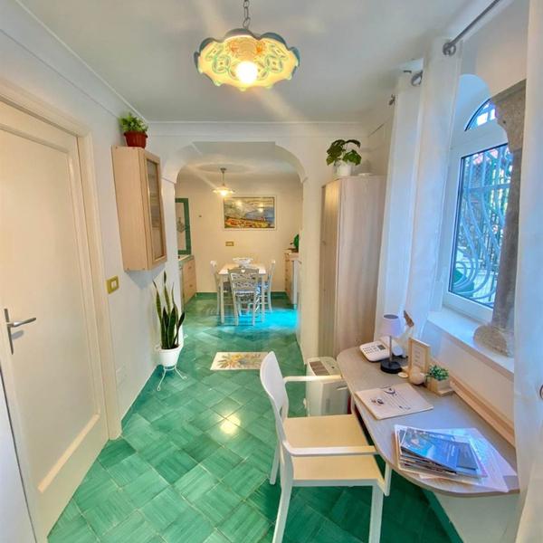  Symphony House Ravello