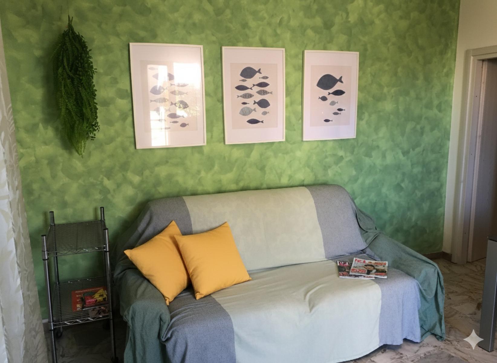 Soggiorno con Angolo Cottura e smart TV