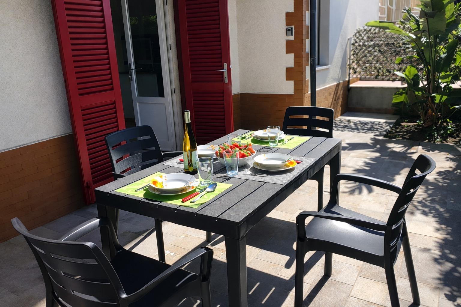 Giardino con zona Pranzo