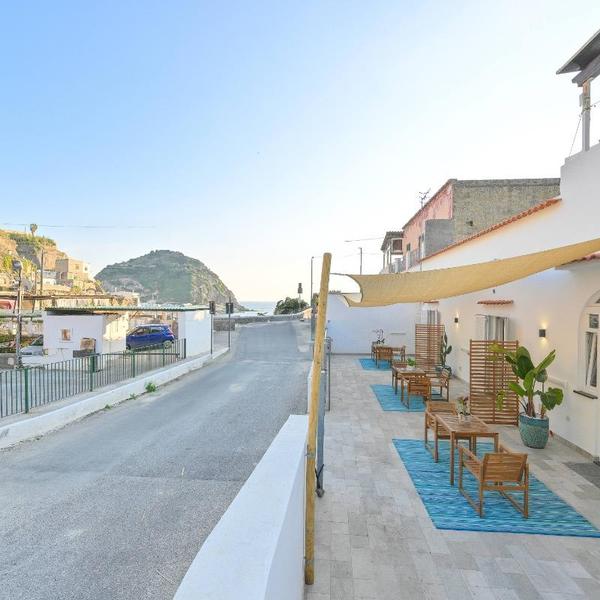  Chiaia Di Rose Rooms & Apartment