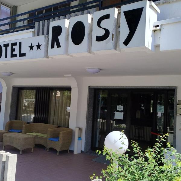  Hotel Rosy