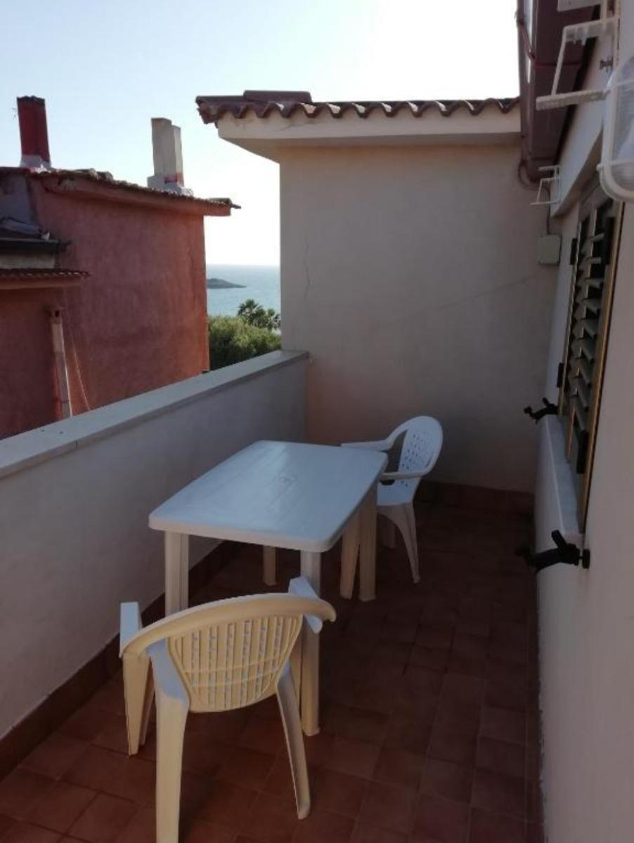 Terrazzino appartamento al 3 piano