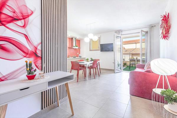Skyfive Apartment