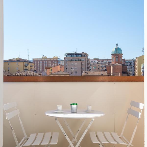  Scandellari Apartments