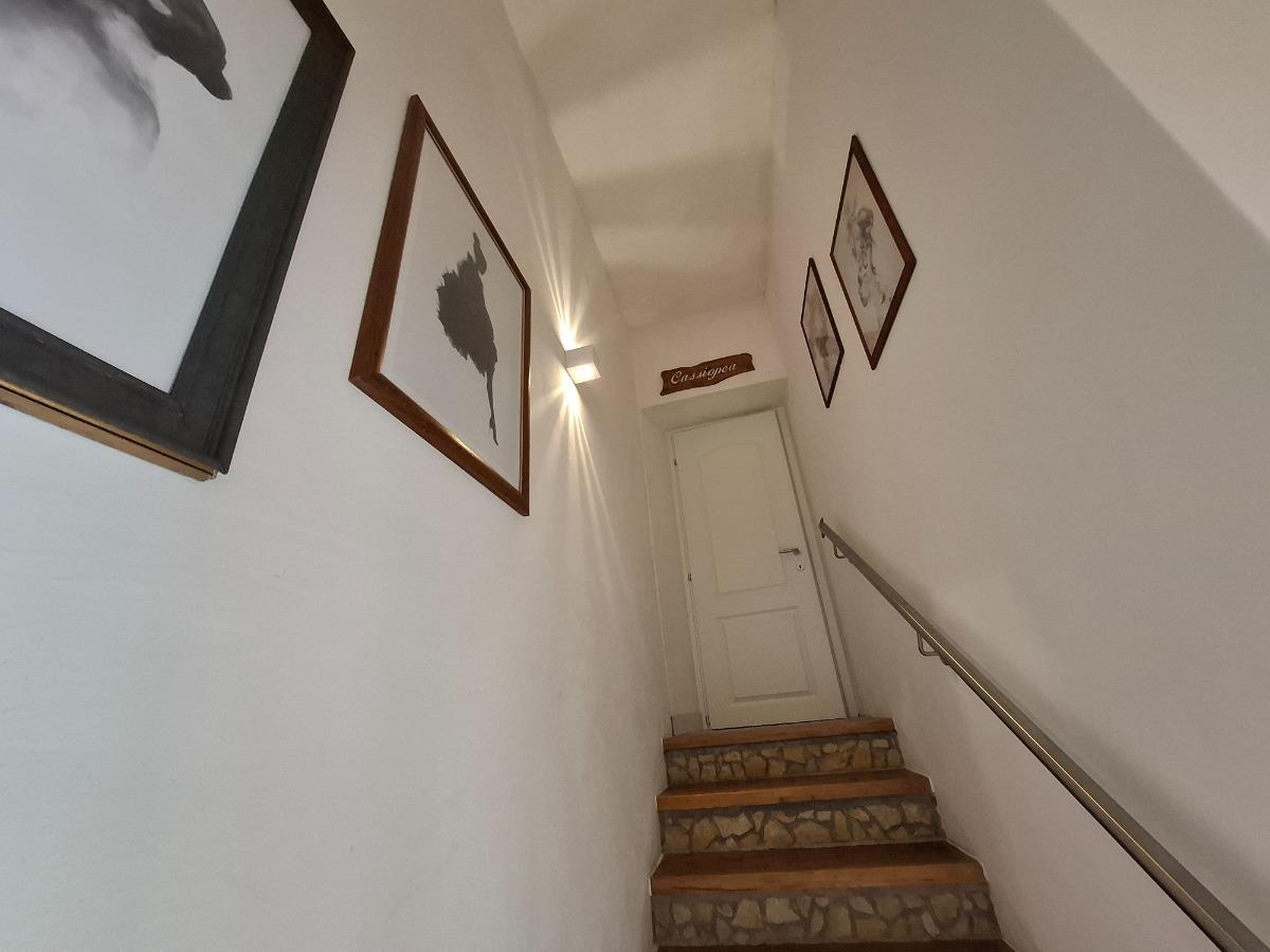 Scale di accesso camera Cassiopea