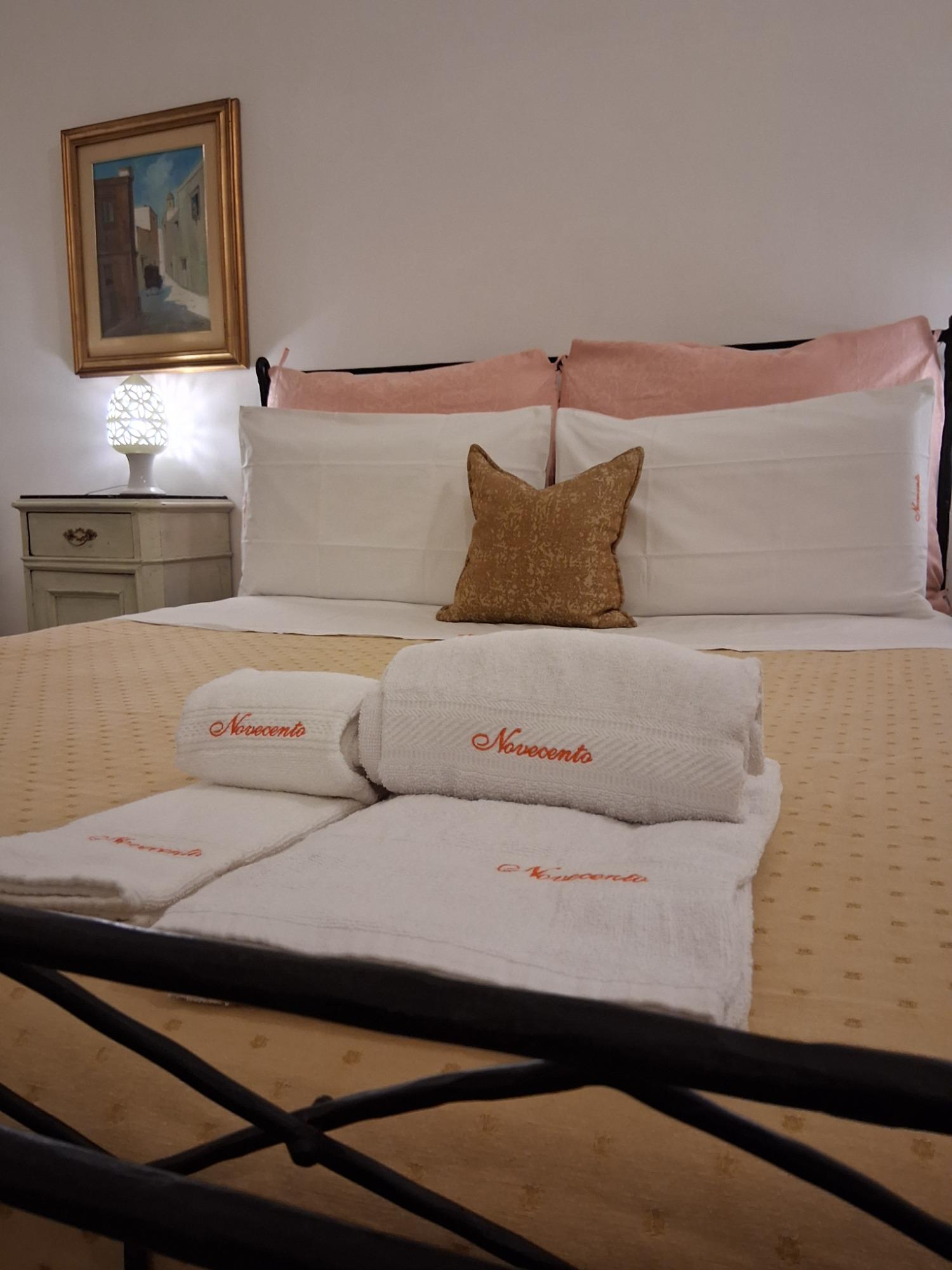 stanza matrimoniale con bagno privato esterno