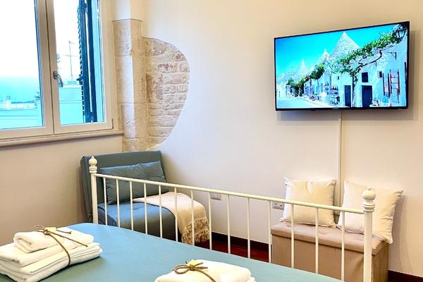 Iaru-Bed Experience House