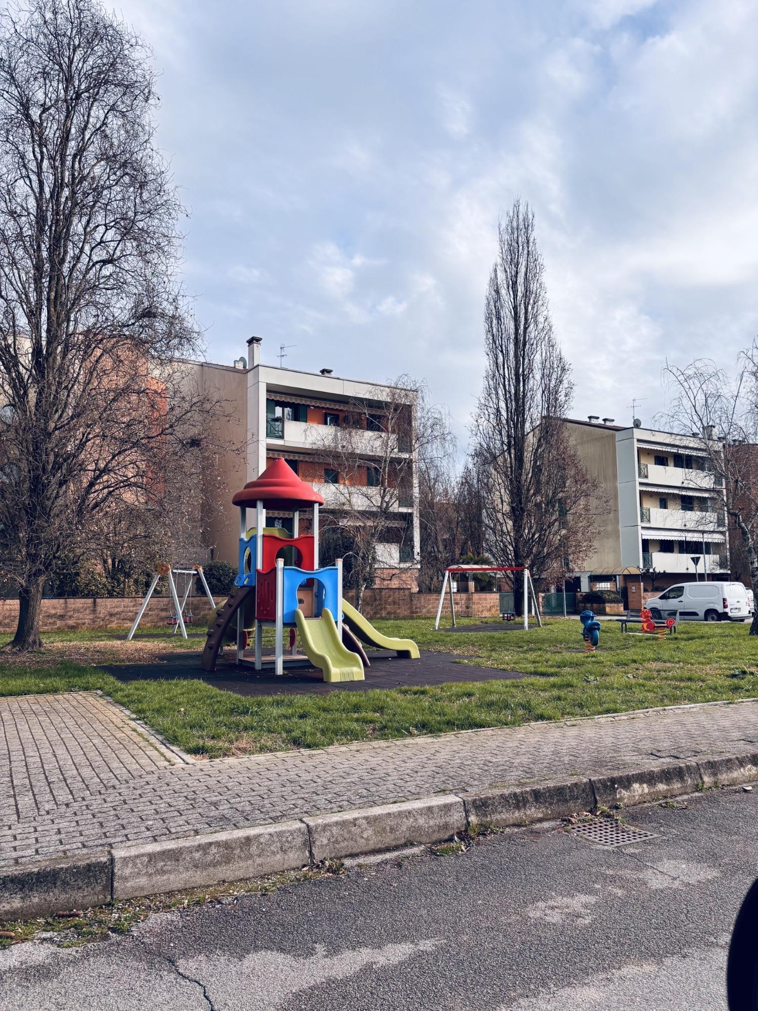 Parco giochi sotto casa