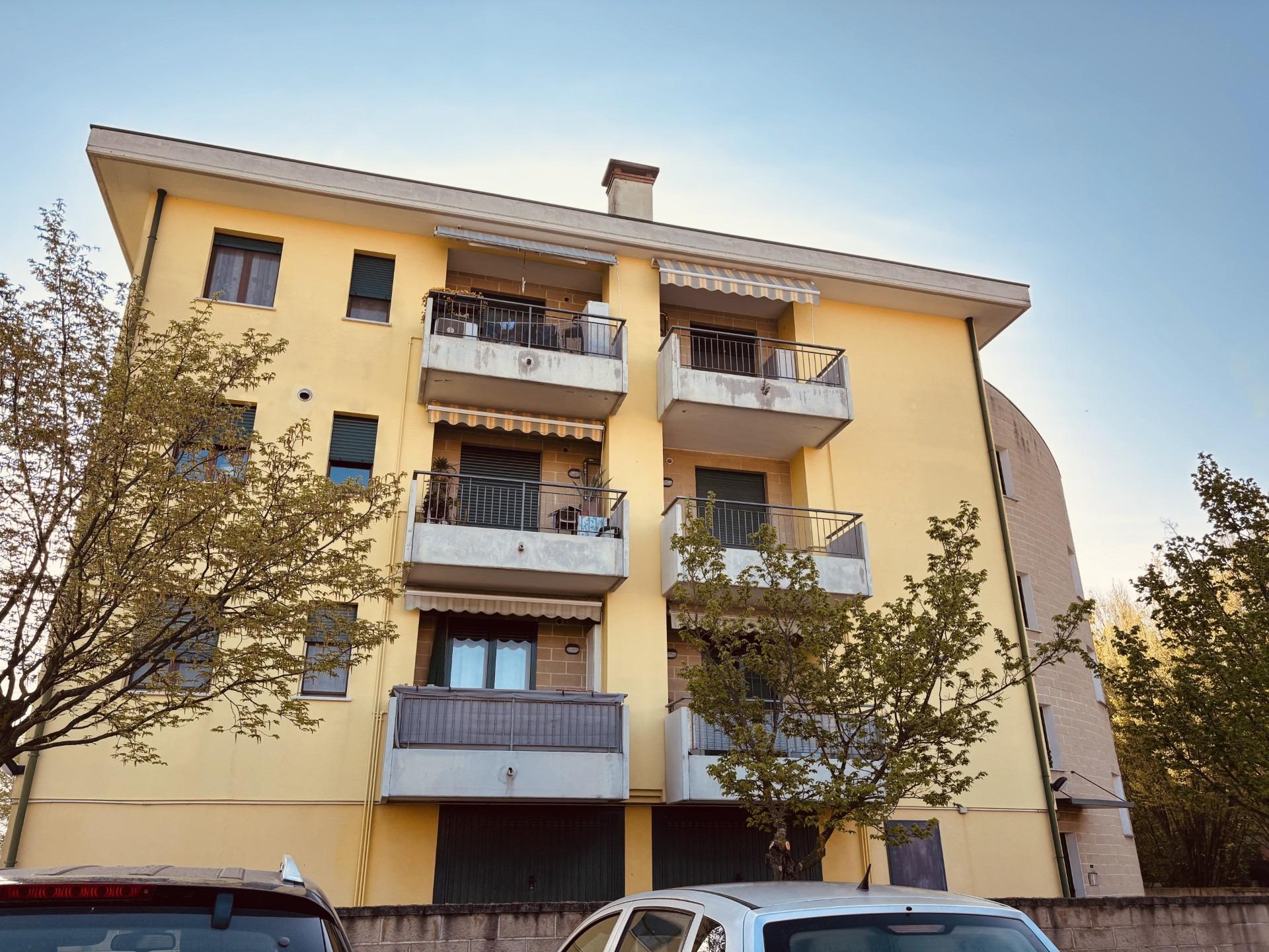 Facciata esterna lato terrazzo