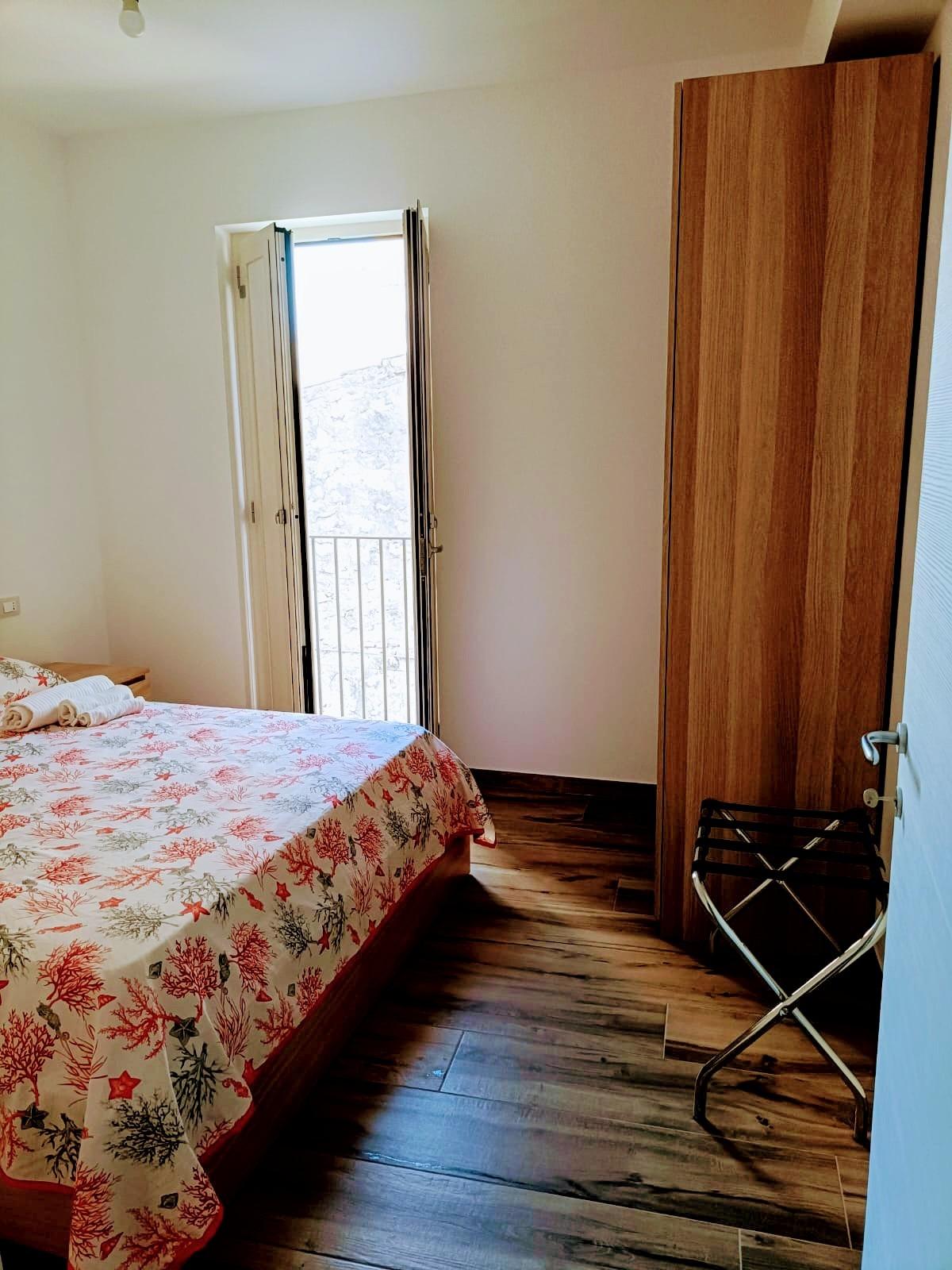 Camera da letto principale 2