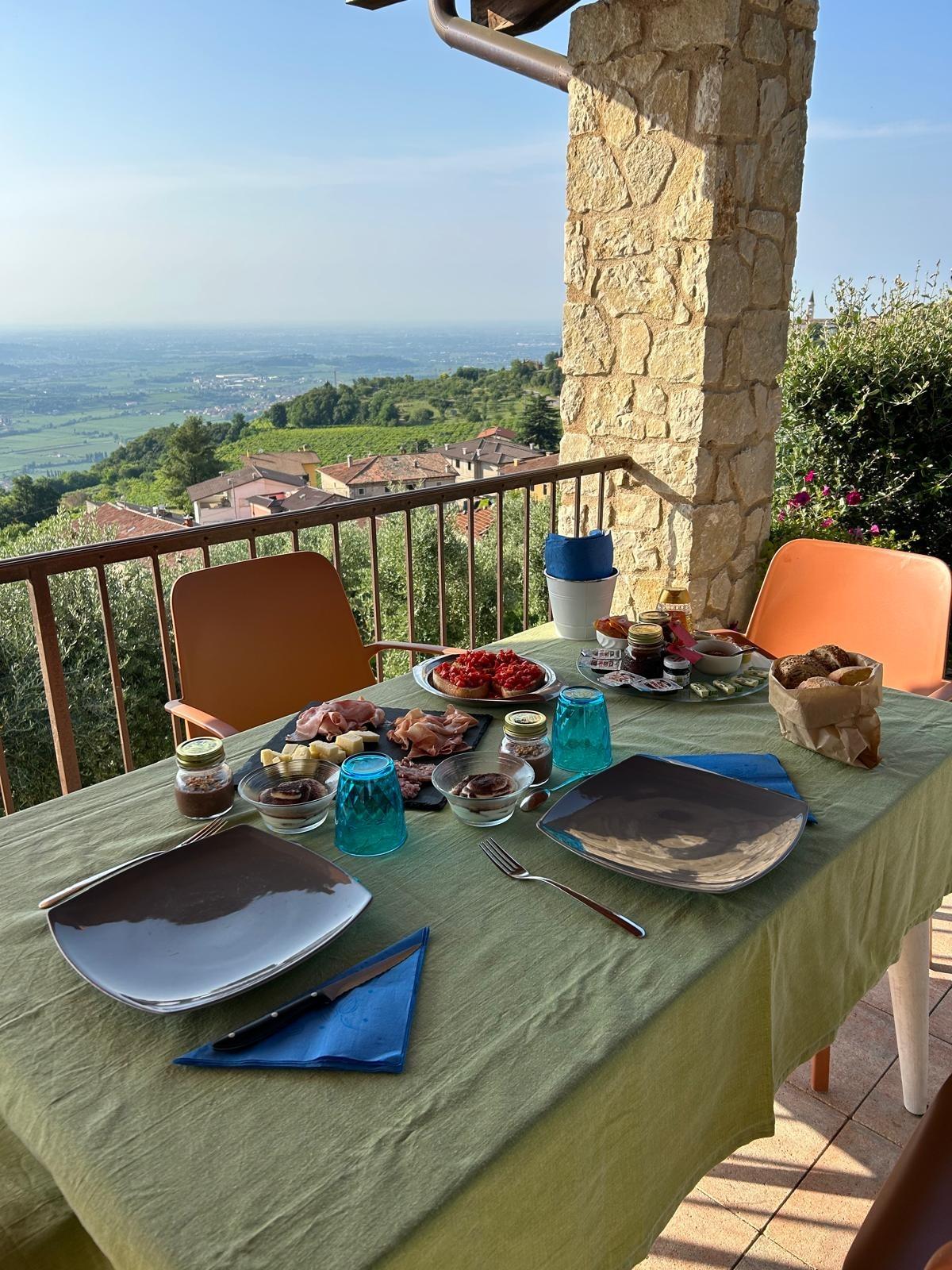 La colazione di LA TERRAZZA IN COLLINA