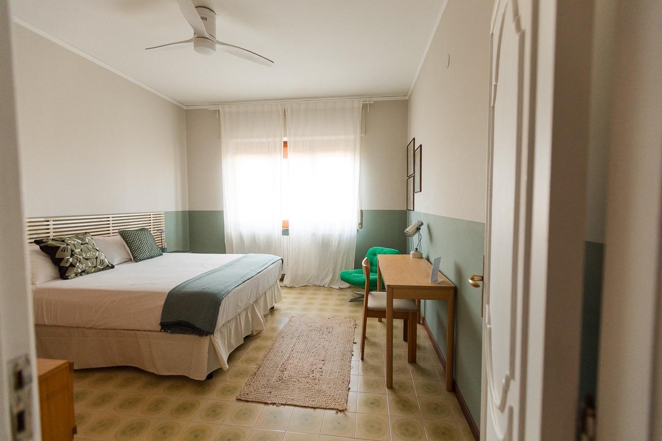 camera VERDE - letto matrimoniale divisibile in due singoli, finestra vista mare&montagna