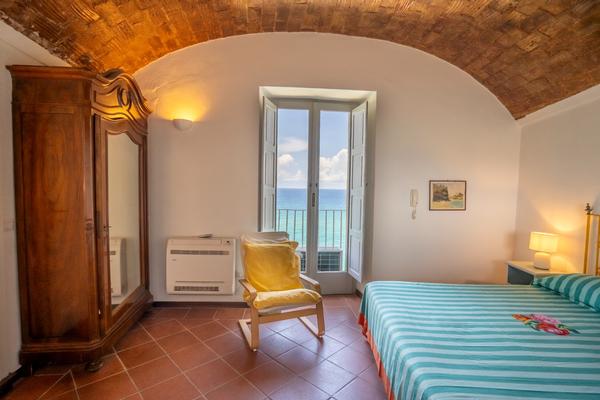 Palazzo Adilardi a Strapiombo sul Mare