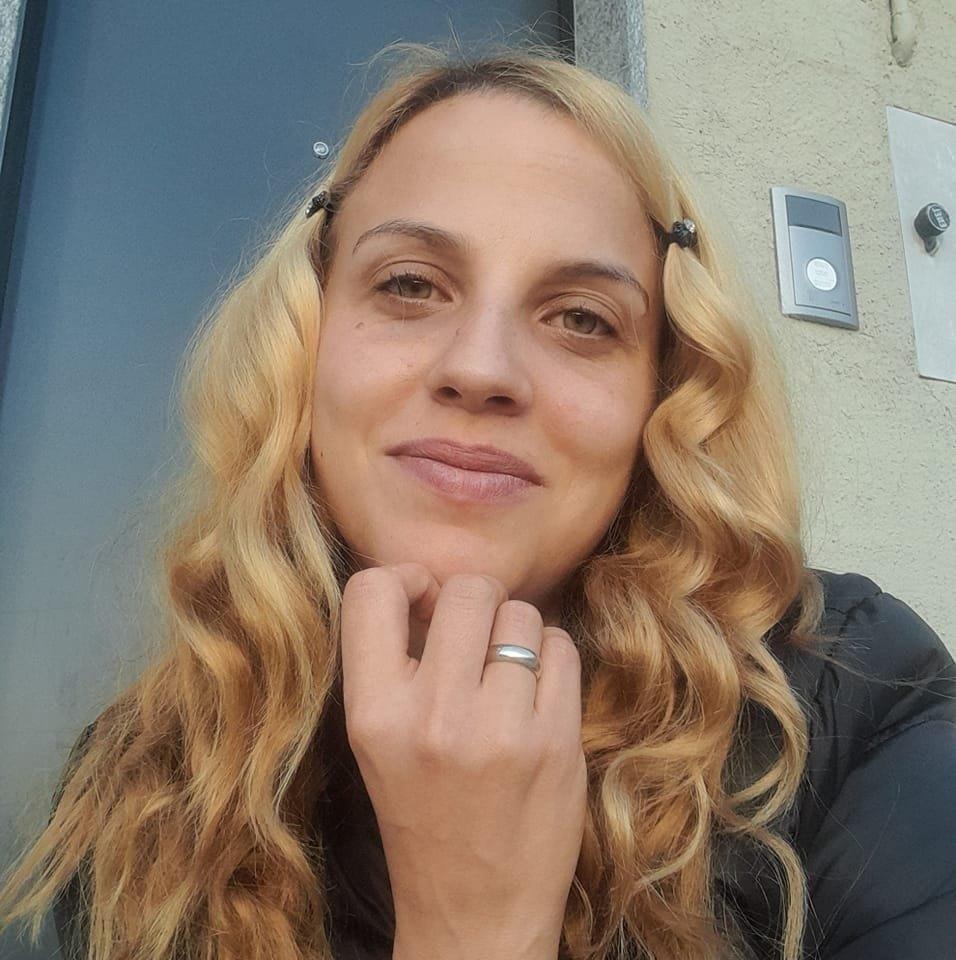host profile image