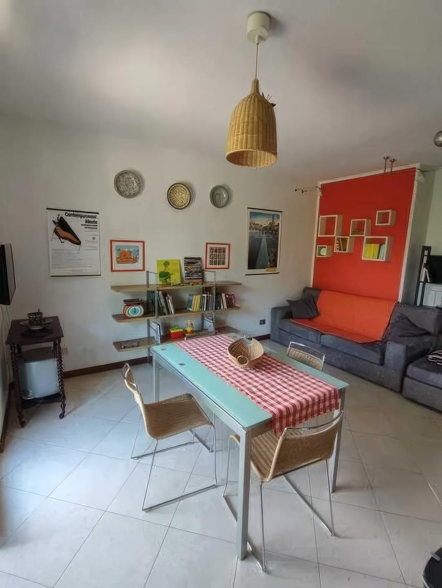 Tavolo del soggiorno