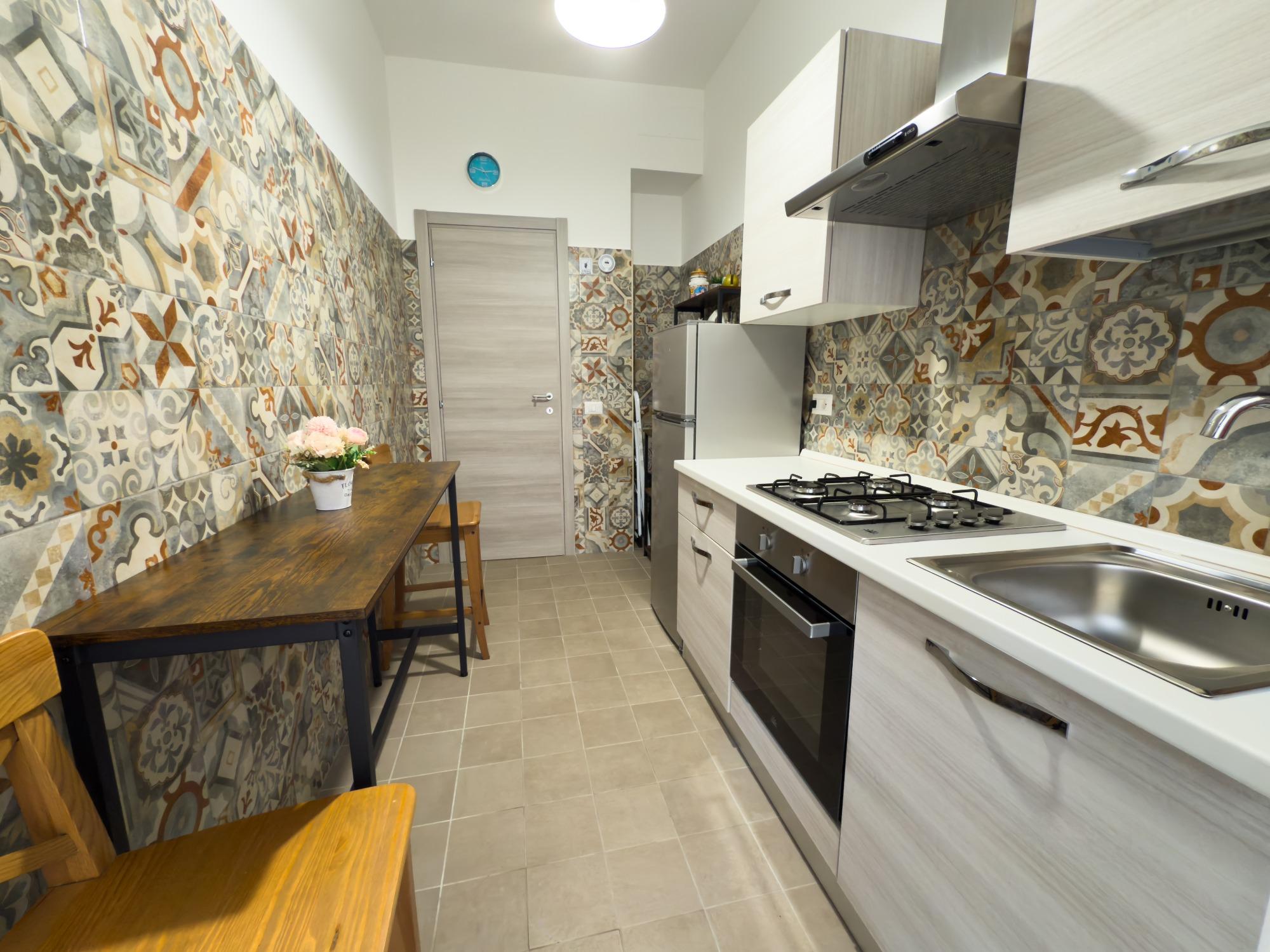 Cucina completa e attrezzata