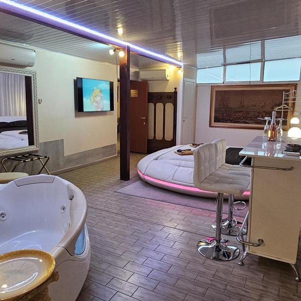 Station-Suite Vasca Idromassaggio