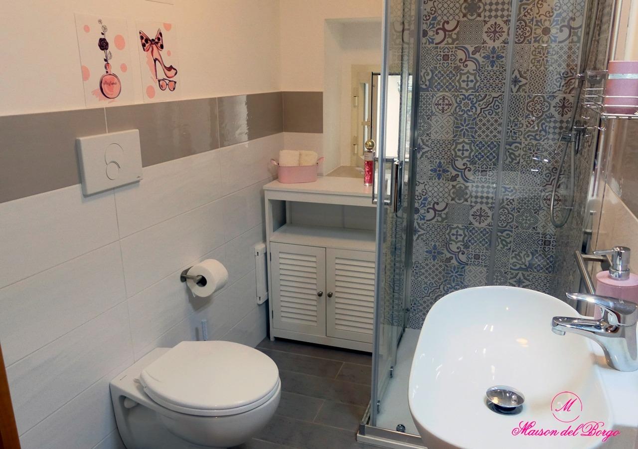 primo bagno con doccia