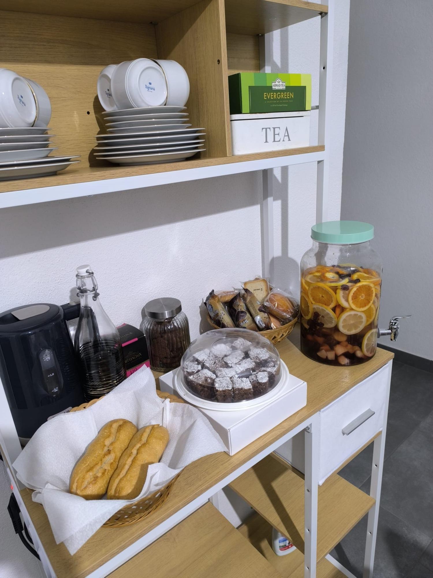La colazione di S'ERBEI NIEDDA GUESTHOUSE